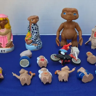 Vintage 1982 - E.T. Action Figures - Ceramic, Rubber, PVC, LJN Toys, Universal Studios