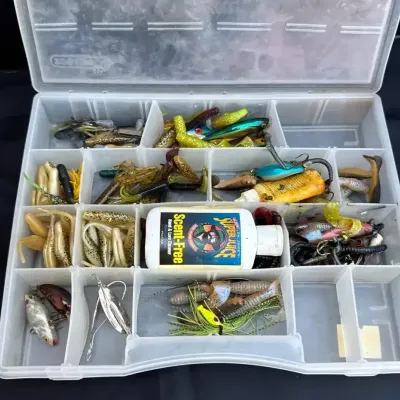 Fishing Tackle - Clear Organizer Box With Fishing Tackle Lures
