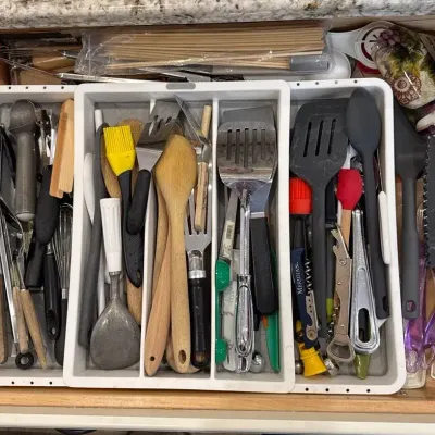 Kitchen Cooking Utensils - Wood Spoons, Spatulas, Tongs, Ice Cream Scoop, Everything In Drawer!