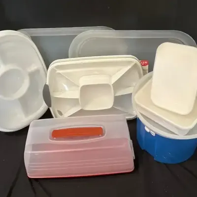 Kitchen Storage - Pampered Chef, Rubbermaid, Bread Box, Trays