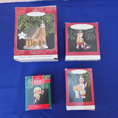 Hallmark Keepsake Ornaments - Maxine, Puppy Love, The Stone Church