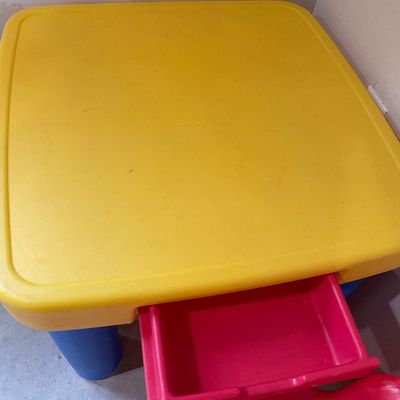 Sale Photo Thumbnail #249: 2 chairs are shorter 
2 chairs are taller
