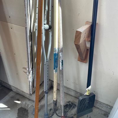 Sale Photo Thumbnail #488: Garage/lawn items