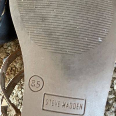 Sale Photo Thumbnail #141: The boots look like new
Shoes are in good shape
Either size 8 or 8.5