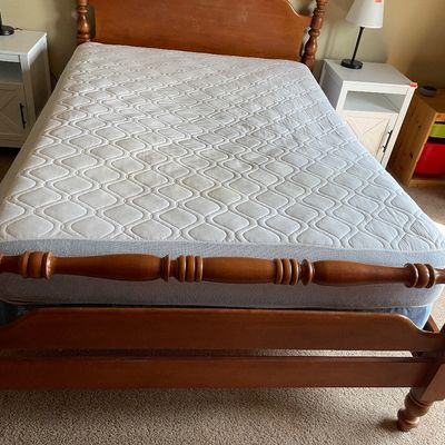 Sale Photo Thumbnail #258: Full bed with mattress