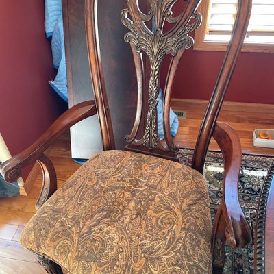 Sale Photo Thumbnail #4: Mahogany table and chairs
Also includes 2 leafs
Stunning table with 8 chairs
2 captains & 6 regular chairs