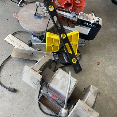 Sale Photo Thumbnail #518: Tools lot