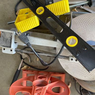 Sale Photo Thumbnail #521: Tools lot