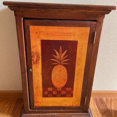 Sale Photo Thumbnail #29: Small cabinet 
Does have some wear on the corners