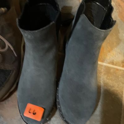 Sale Photo Thumbnail #192: I tried to get pics of sizes