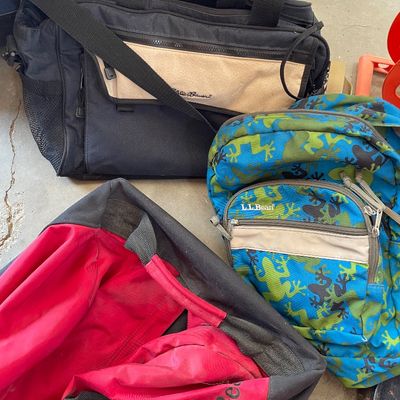 Sale Photo Thumbnail #498: Lot of bags
