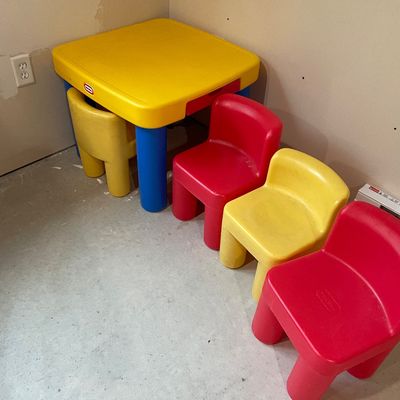 Sale Photo Thumbnail #246: 2 chairs are shorter 
2 chairs are taller