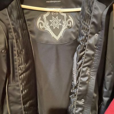 Sale Photo Thumbnail #177: Women’s black jackets
