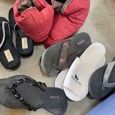 Sale Photo Thumbnail #452: Women’s shoes