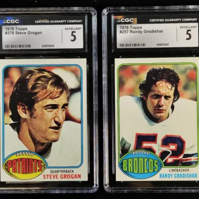 2 1976 Topps Football Cards CGC Graded