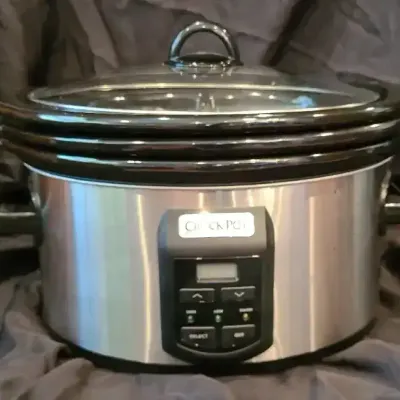 Triple Treat - Classic Crock Pot With Additional Inserts