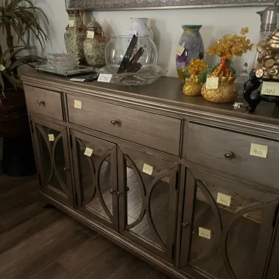 Sale Photo Thumbnail #18
