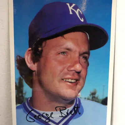 Sale Photo Thumbnail #436: Signed Card 