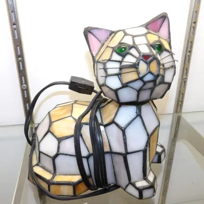Sale Photo Thumbnail #387: Stained Glass Cat Lamp 