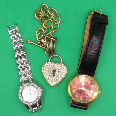 Sale Photo Thumbnail #177: Watches