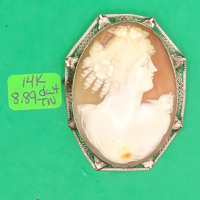 Sale Photo Thumbnail #202: 14K Brooch 