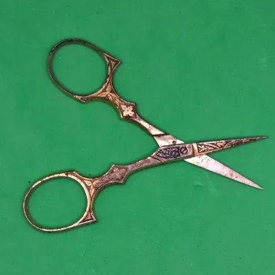 Sale Photo Thumbnail #263: Vintage Scissors  