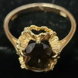 Fashionable 14K Ring With Smoky Tone Stone 