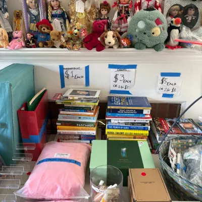 Sale Photo Thumbnail #19: Books, Ceramic Dolls, Plushies, Beanie Babies & Health & Beauty Supplies/Tools
