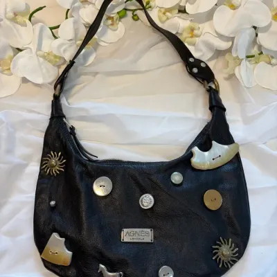 Sale Photo Thumbnail #51: Agnes Lenoble Black Deleite Multi Tachas Shoulder Bag