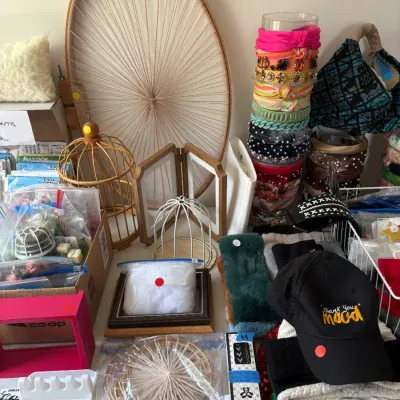 Sale Photo Thumbnail #24: Art Supplies & Accessories