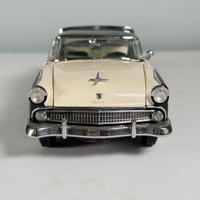 Sale Photo Thumbnail #368