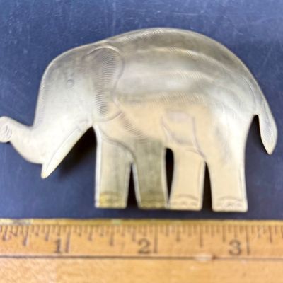 Sale Photo Thumbnail #557: Large size, gold tone. Good condition.