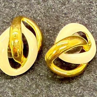 Sale Photo Thumbnail #147: For pierced ears. Good condition.