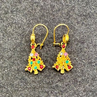 Sale Photo Thumbnail #387: For pierced ears, one earring looks to be missing 2 stones.