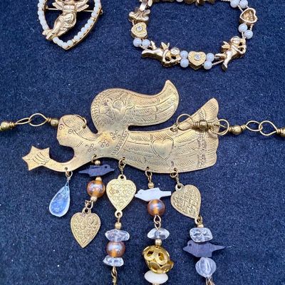 Sale Photo Thumbnail #474: Necklace is approx. 26" long. All items in good condition.