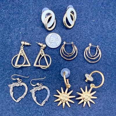 Sale Photo Thumbnail #124: 5 pair of oversize earrings, see photos for what's included. Good condition.