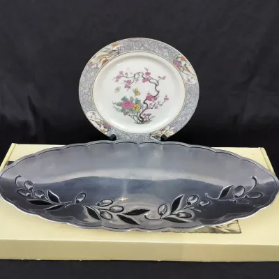 Lenox Ming Porcelain Plate & En Provence Metal Bread Tray