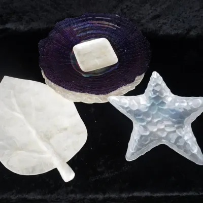 Shell-Inlay & Iridescent Glass Decorative Dishes, 5 Pieces