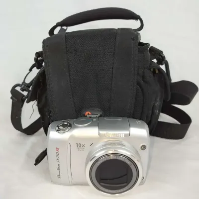 Canon PowerShot SX110 IS Digital Camera with Lowepro Carrying Case