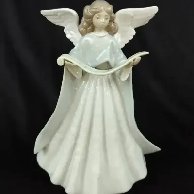 Lladró “Angel Tree Topper” Porcelain Christmas Figurine #5719