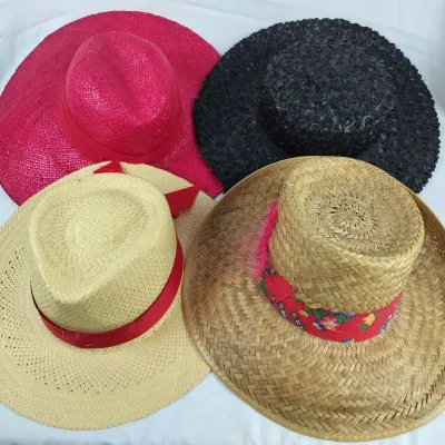 4 Women’s Woven Summer Sun Hats in Red, Black & Natural Straw