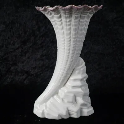 Belleek Heritage Collection 10-Inch Rock Spill Vase, 2003