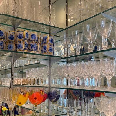 Sale Photo Thumbnail #4: Vintage glassware
