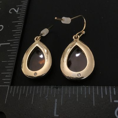 Pretty gold tone fashion earrings
