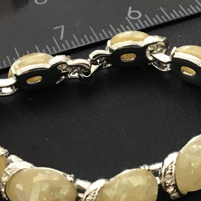 1960 Coro signed Excellent Confetti Lucite Glitter Link Bracelet