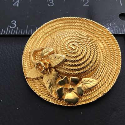 Gold Tone Floral Sun Hat Brooch