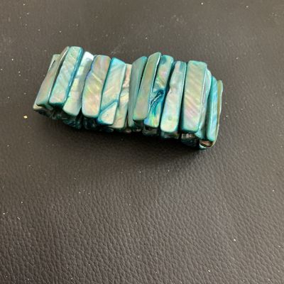 Very nice abalone Shell stretchy bracelet