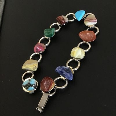 Really cute vintage multicolored gemstone bracelet