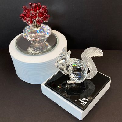 LOT 111: Swarovski Crystal Collection - SCS 10th Anniversary "The Squirrel" in Original Box with 2002 Bouquet of Roses