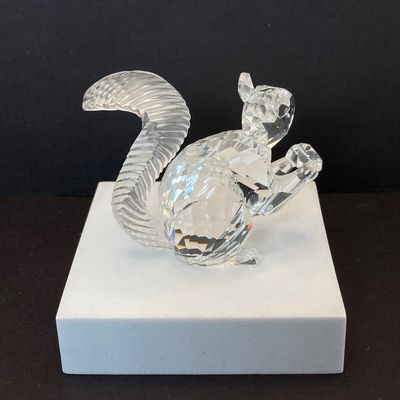 LOT 111: Swarovski Crystal Collection - SCS 10th Anniversary "The Squirrel" in Original Box with 2002 Bouquet of Roses